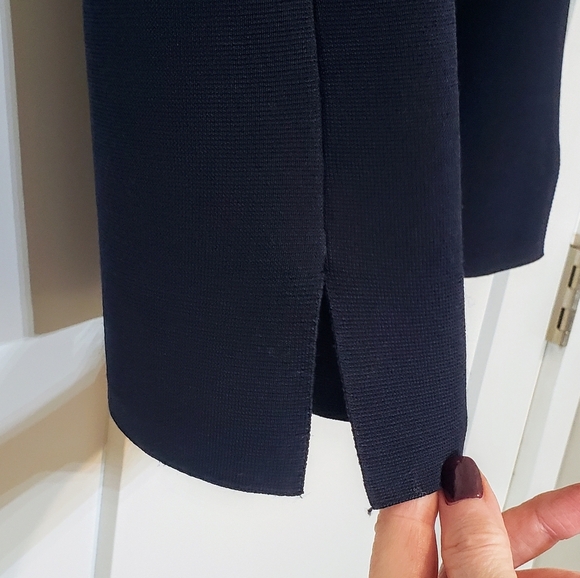 Chico's Travelers Mock Neck Sleeveless Top Tank Slinky Knit Navy Blue Size 1 - Picture 7 of 11